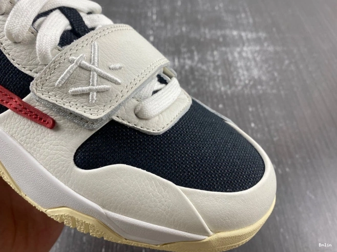 Bmlin X CHECK JORDAN SCOTT FZ8117-100 CUT TRAVIS THE 0713